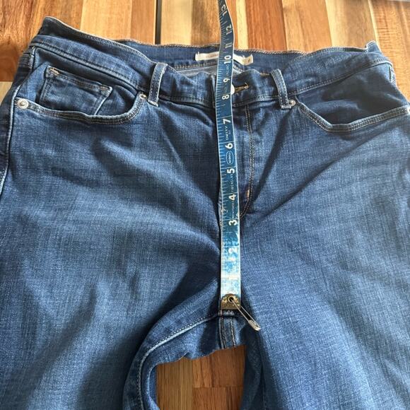 Levi’s Classic Straight Leg Jeans - Picture 7 of 8